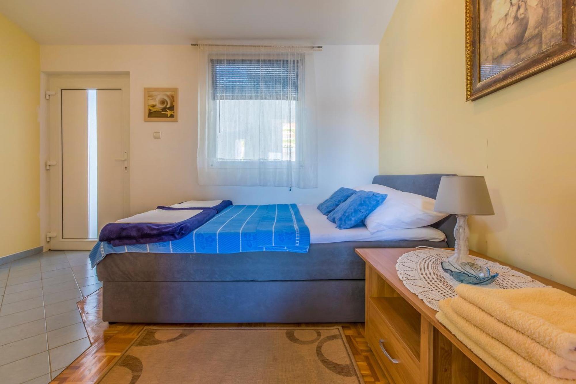 Apartments By The Sea Selce, Crikvenica - 4802 Bilik gambar